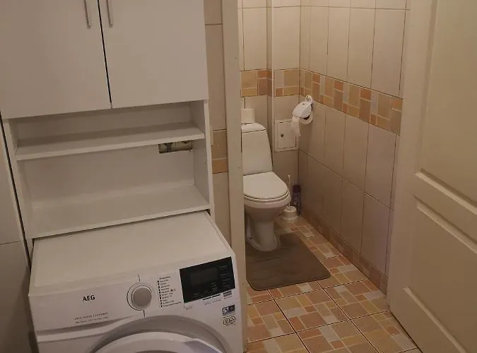 Lino Butas Palangos Centre * פלאנגה